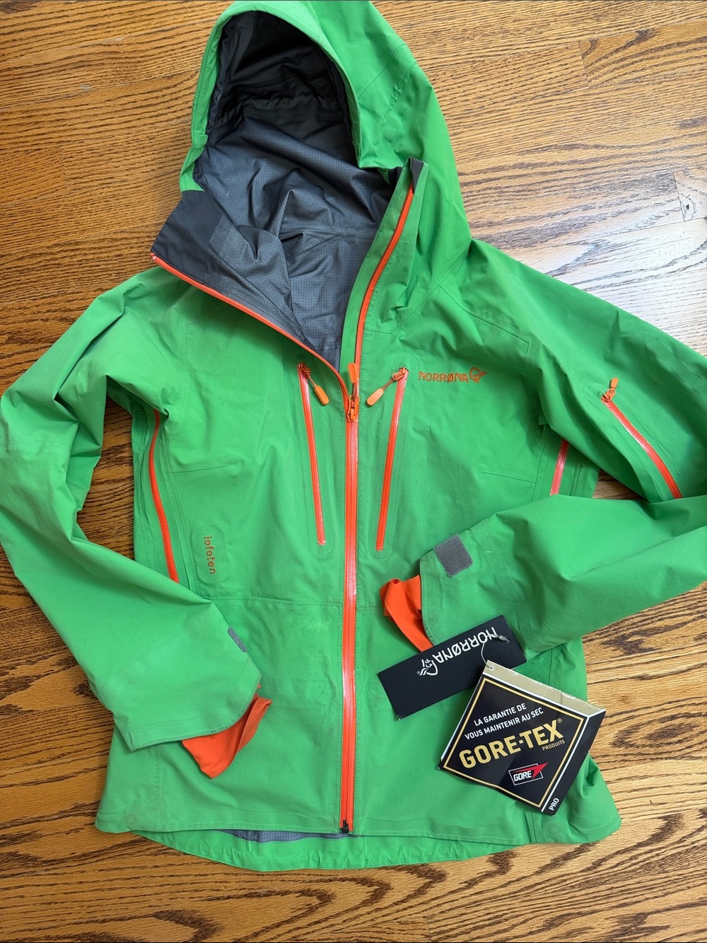Norrona Lofoten Women's Jacket, Gore-Tex, size M